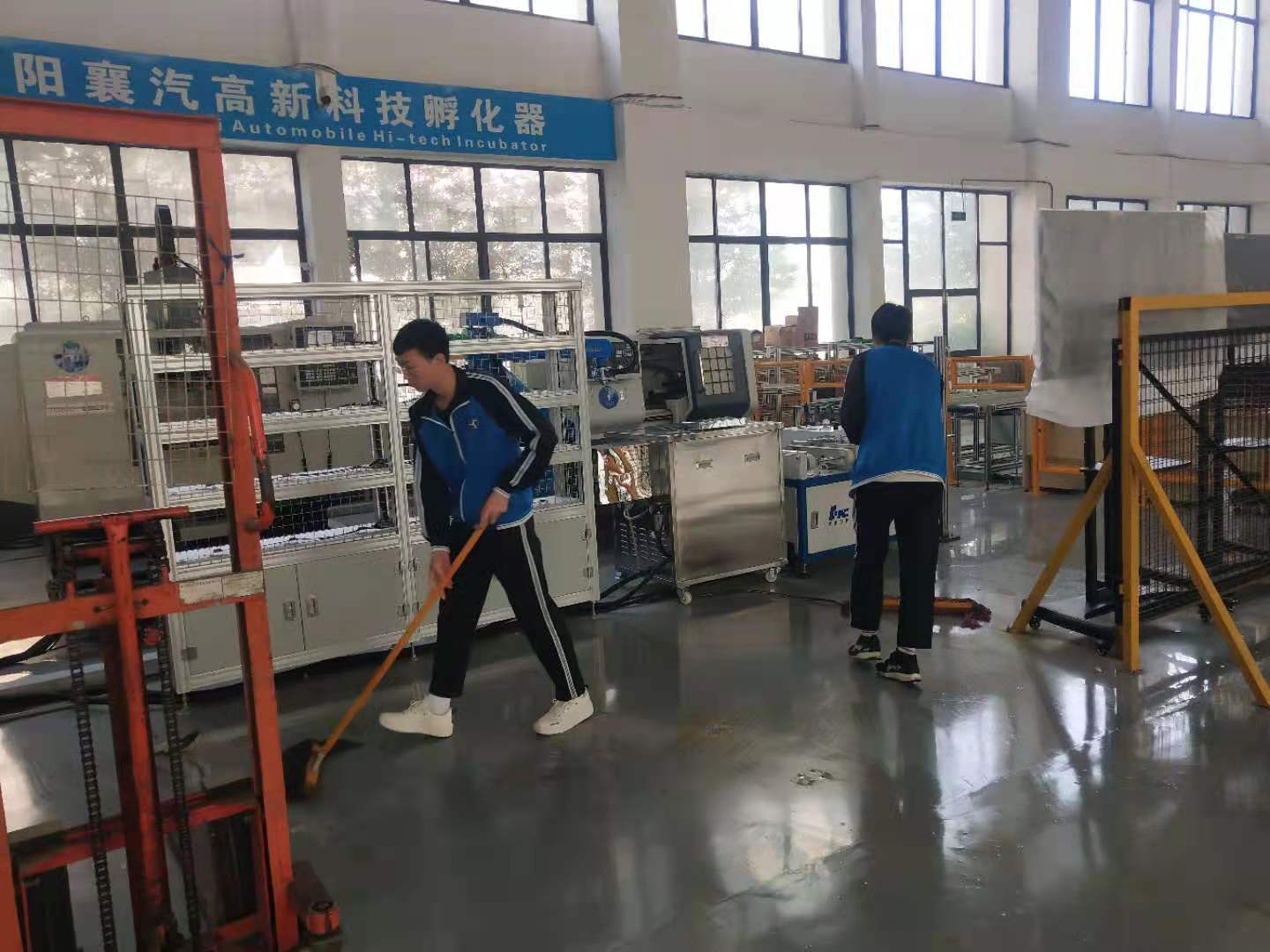 说明: E:\各类资料\春季爱国卫生运动\6D97F198757A44AD63BD0FE0A6E9E5E8.jpg